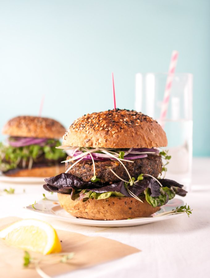 Mushroom Burgers with Chickpeas and Nuts – This umami veggie burger recipe is packed full of sautéed mushrooms, with chickpeas and walnuts to add even more protein. Great sandwiched in a burger, the envy of the summer vegetarian barbecue. By @deliciouscratch | deliciousfromscratch.com