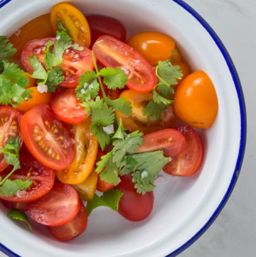 Fresh tomato salsa with garlic and lemon recipe