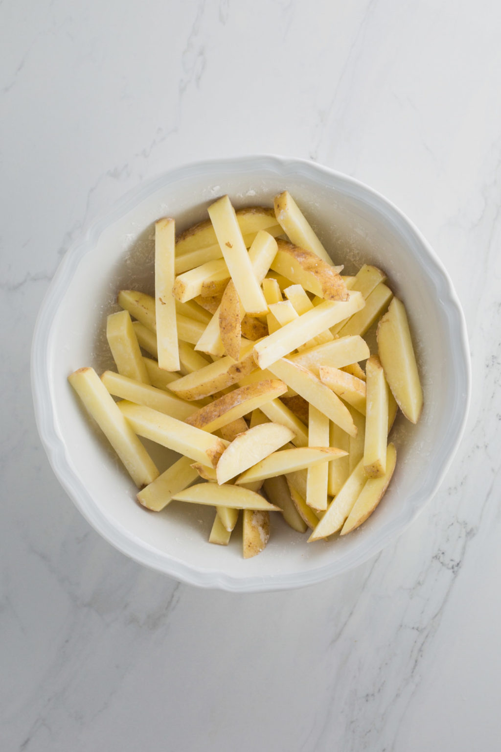 Healthy oven chips with sriracha aioli • Delicious from scratch